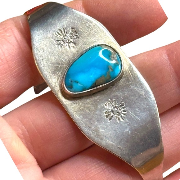 Vintage Navajo Native American sterling 925 Turquoise Silver cuff Bracelet - Picture 1 of 4